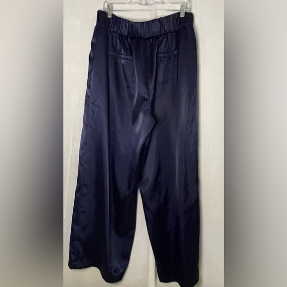 Lane Bryant Navy Blue Silky Wide Leg Cropped Pants Elastic Waist Size 16 - Picture 3 of 7